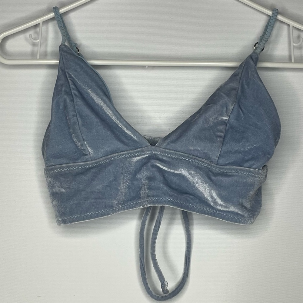 1️⃣ Light Blue Velvet Bikini Top